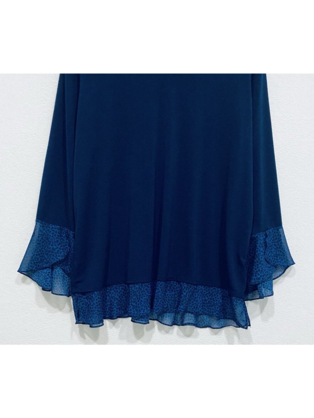 Susan Graver Top Womens 1X Navy Blue Chiffon Animal Print Hem Tunic Boho Flowy - Picture 3 of 9